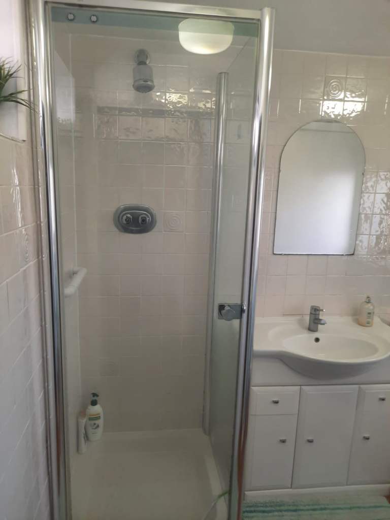 ONE DOUBLE ROOM FOR RENT