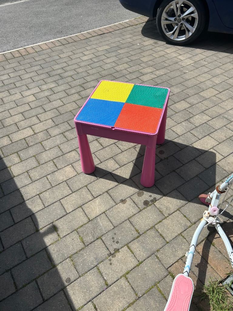 Pink Lego table (Next)