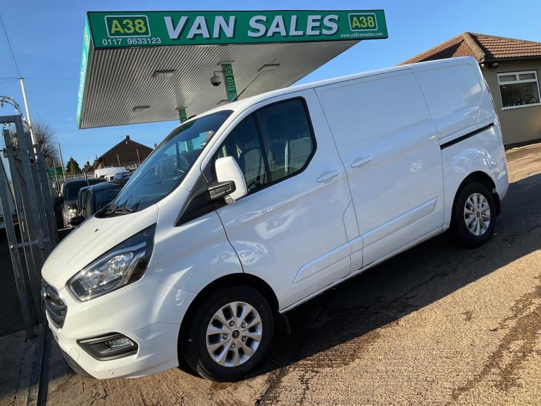 2022 Ford Transit Custom 300 LIMITED L1 2.0 ECOBLUE 130 BHP PANEL VAN EURO 6 PANEL VAN Diesel Manual