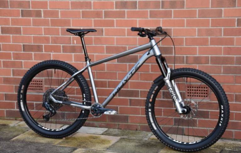 Like New - 2023 Whyte 909X V5 27.5 Large Hardtail Mountain Bike