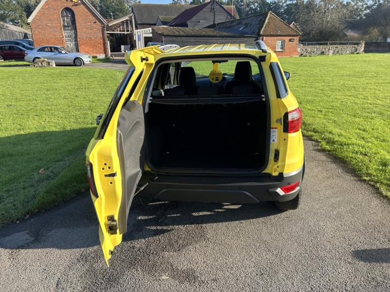 FORD ECOSPORT 1.5 Zetec 2015