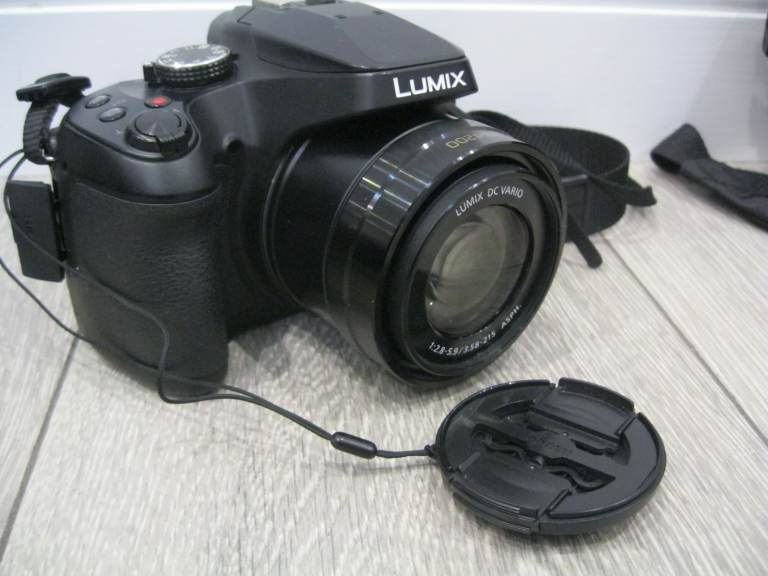 Panasonic Lumix DC-FZ82 18.1MP Digital Camera 60x Optical Zoom Lens + Extras
