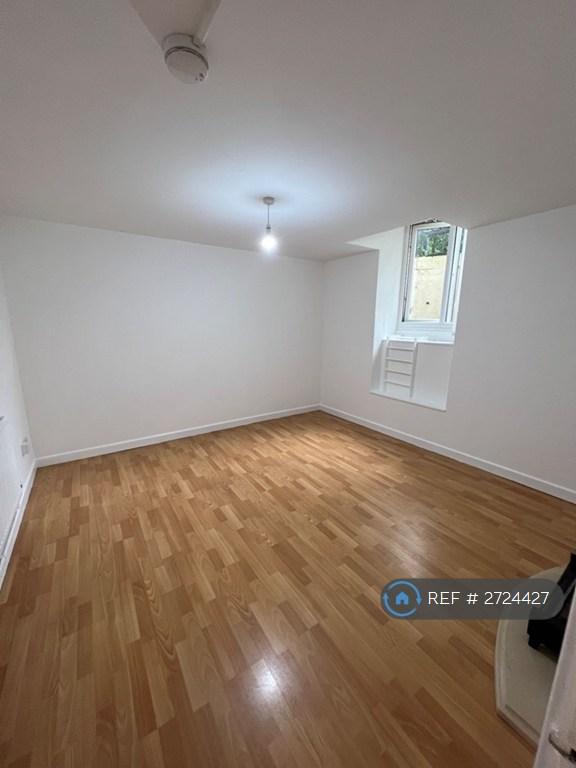 1 bedroom flat in Devonshire Road, Liverpool, L8 (1 bed) (#2724427)