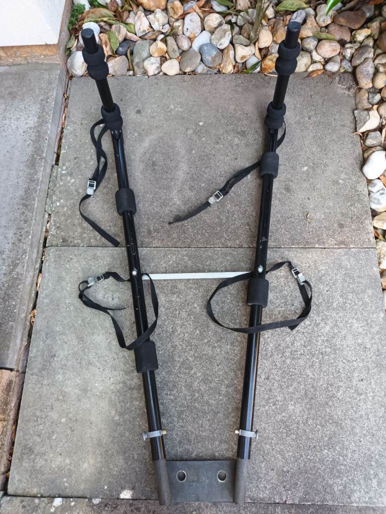 Tow Bar Mounted Bike rack suitable for carrying 2 adult bikes collect Farlington Portsmouth