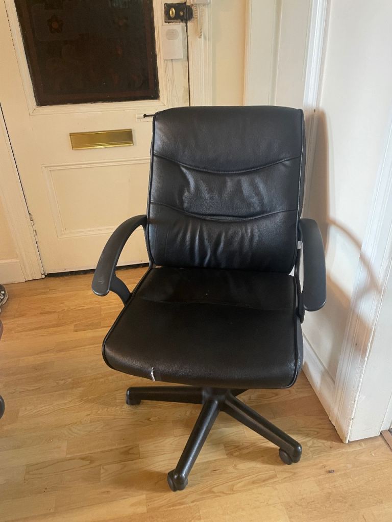Desk chair