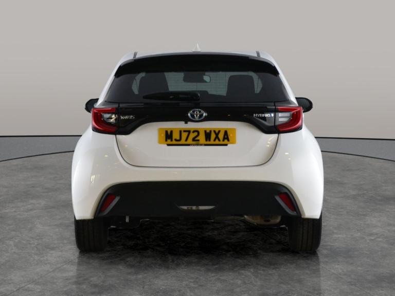 2022 Toyota Yaris 1.5 VVT-h Design Hatchback 5dr Petrol Hybrid E-CVT Euro 6 (s/s) (116 ps) -  Hat...