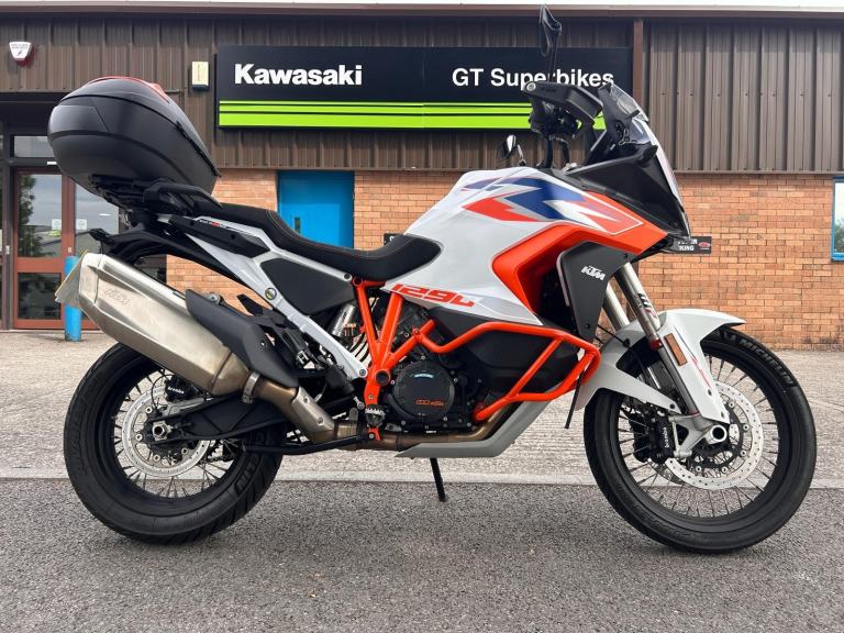 2024 74 KTM 1290 SUPER ADVENTURE R MOTORCYCLE ORANGE WHITE BLUE