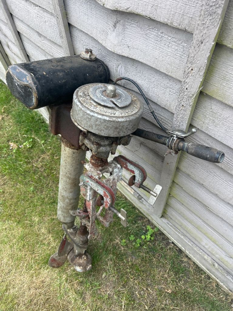 British Seagull Outboard Engine – Spares or Repair Project
