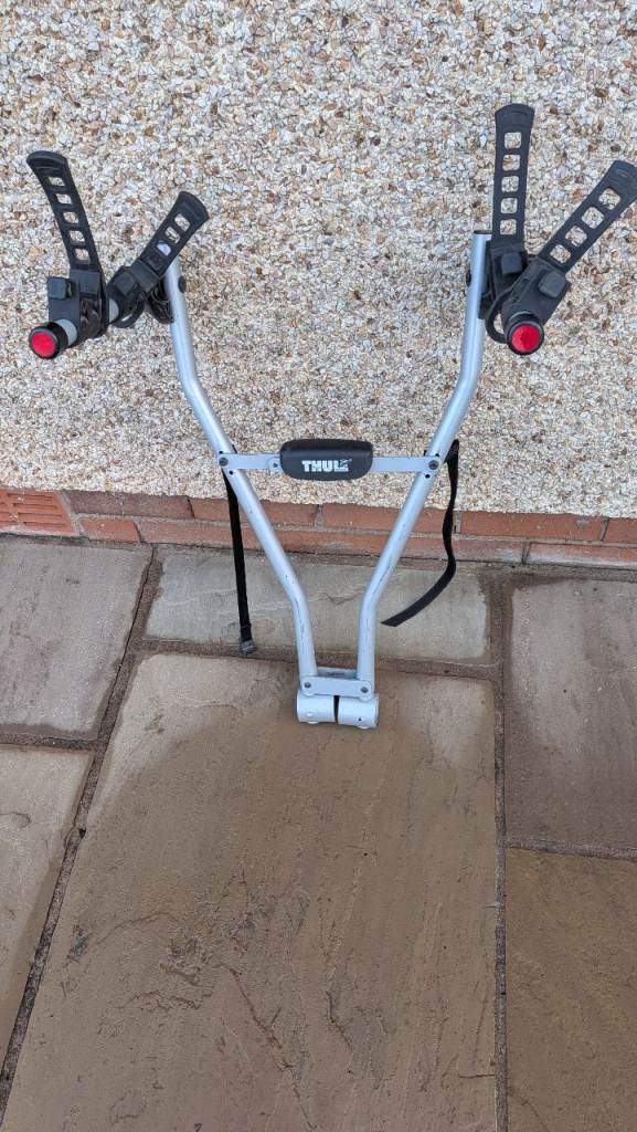 Thule Xpress 970 Tow Bar Bike  Rack (carries 2 bikes )Max 30 Kg 