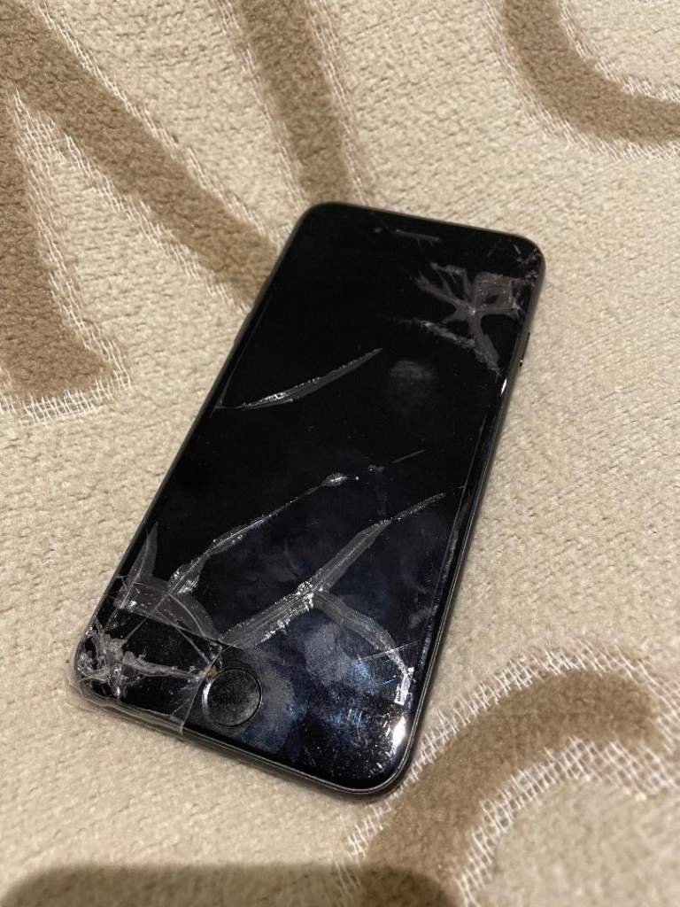 iPhone 7, works greaet