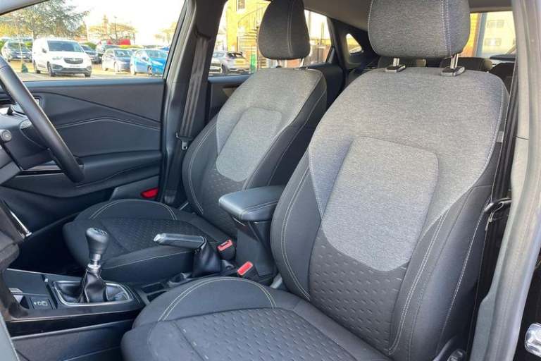 2024 Ford Puma 1.0 EcoBoost Hybrid mHEV Titanium 5dr HATCHBACK PETROL Manual