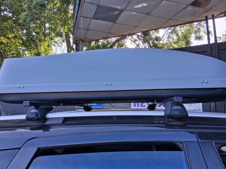 Thurle ,Halfords a roof box and bars