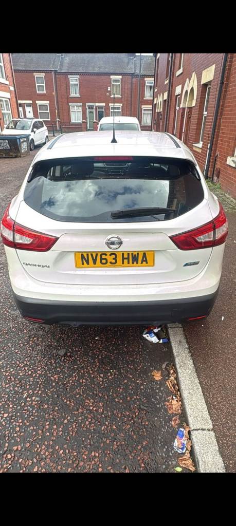 Nissan, QASHQAI, Hatchback, 2014, Manual, 1461 (cc), 5 doors