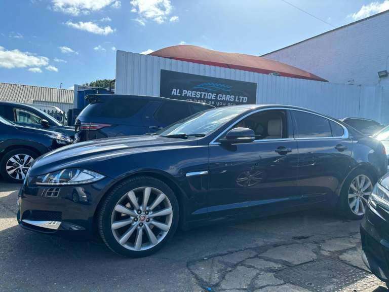 Jaguar XF 2.2d Portfolio Auto Euro 5 (s/s) 4dr Diesel Automatic