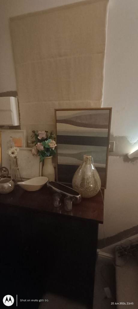 Cream vase with flowers 