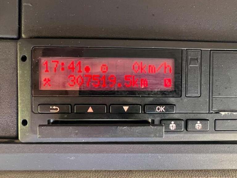 2021 DAF TRUCKS CF NA DIESEL Automatic