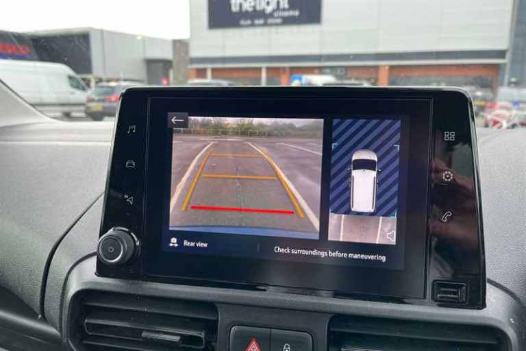 2022 Vauxhall Combo Life 1.5 Turbo D SE 5dr MPV DIESEL Manual