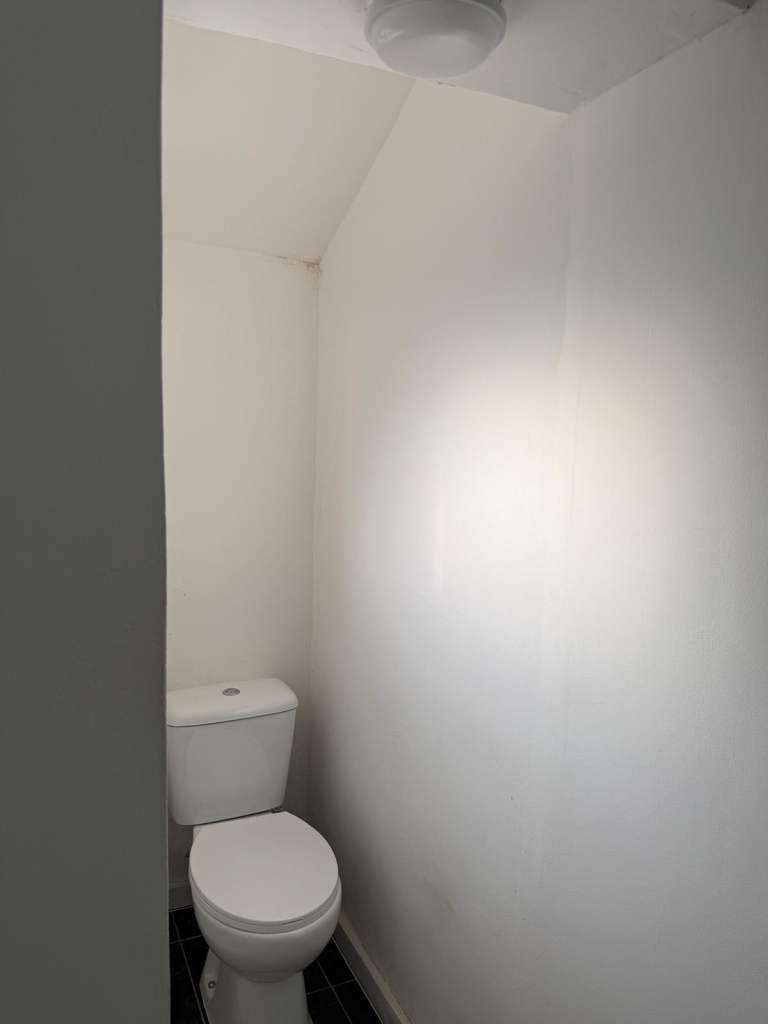 4 Bedroom 2 Bathroom house ToLet