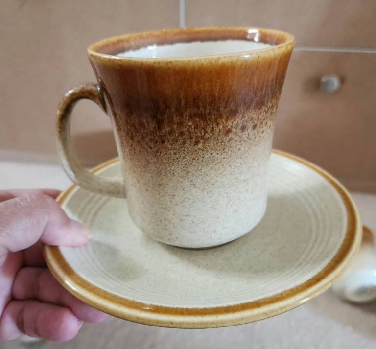 STONEWARE CROCKERY - 5 CUPS, 3 MUGS, 5 SAUCERS