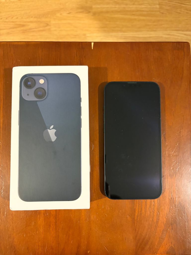 Apple iPhone 13