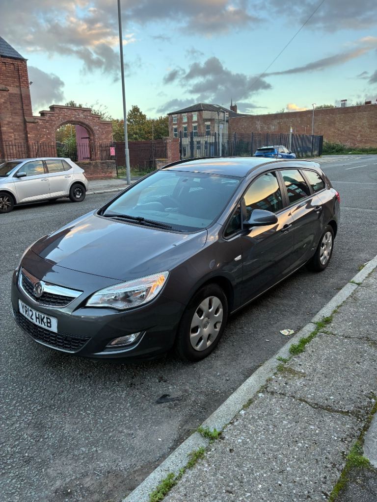 Vauxhall, ASTRA, Estate, 2012, Manual, 1598 (cc), 5 doors