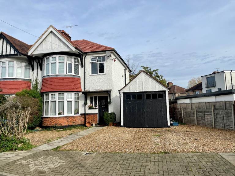 3 Bed 2 Reception House With Parking - No Company Let - Gloucester Road, Harrow, HA1 4PP 
