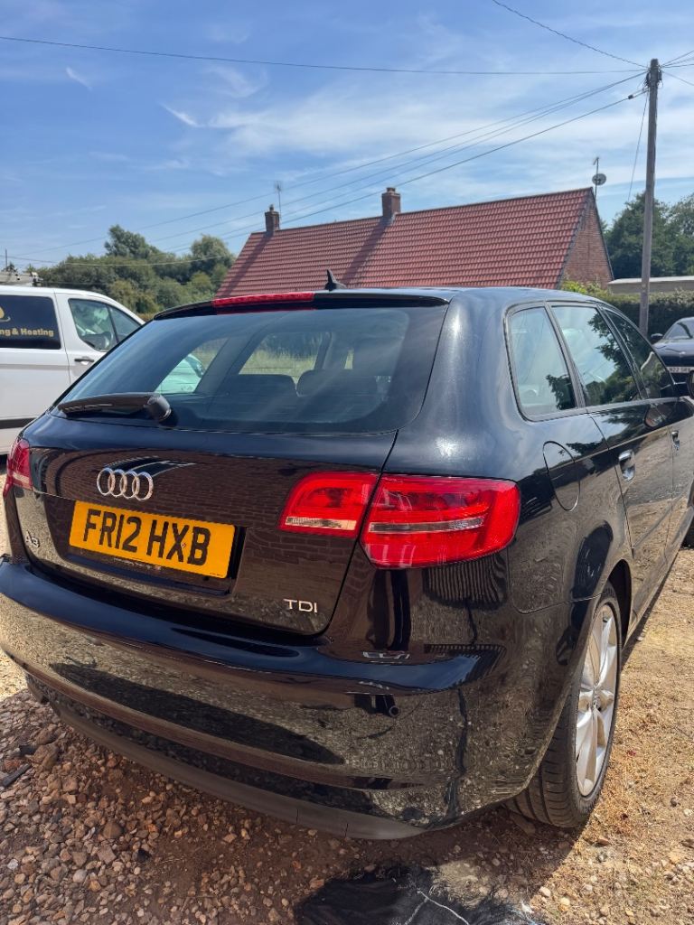 Audi, A3, Hatchback, 2012, Manual, 1598 (cc), 5 doors