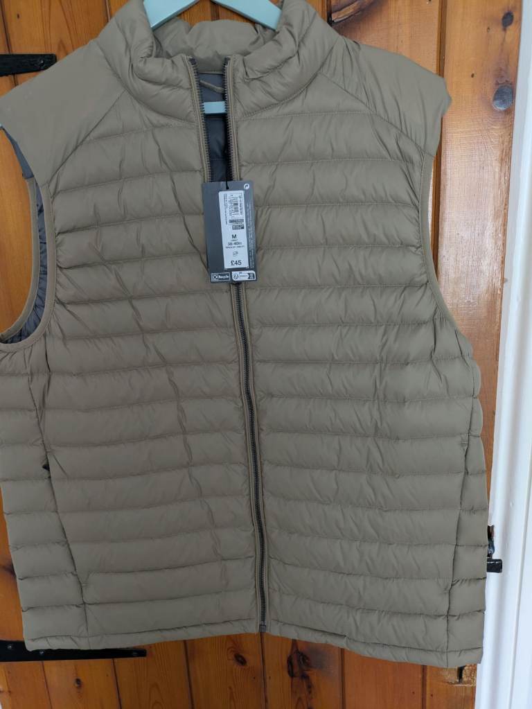 Mens beige gilet 