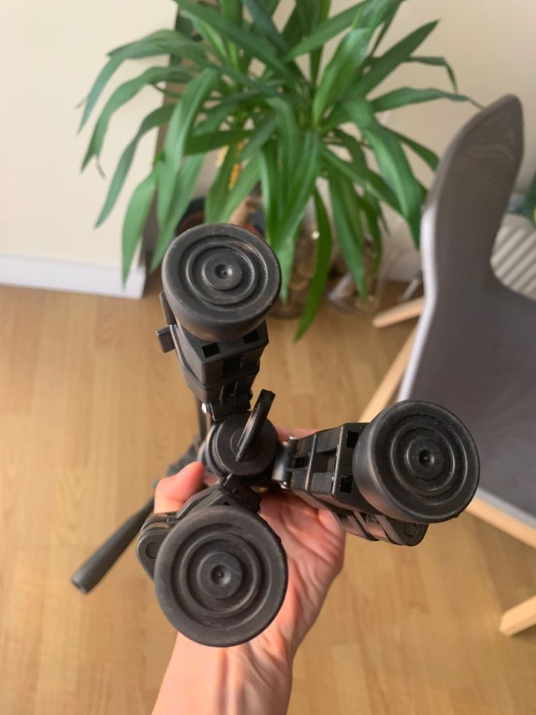 Ravelli camera tripod, max height 154cm