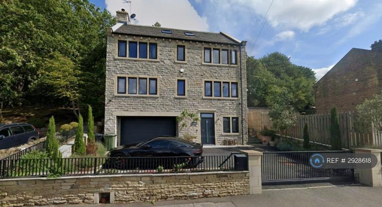4 bedroom house in New Mill Road, Holmfirth, HD9 (4 bed) (#2928618)
