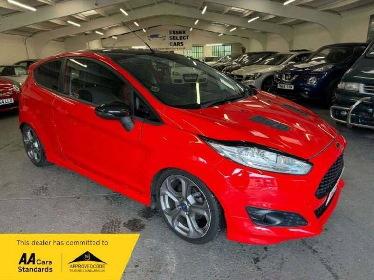2015 Ford Fiesta 1.0 EcoBoost 140 Zetec S Red 3dr HATCHBACK PETROL Manual
