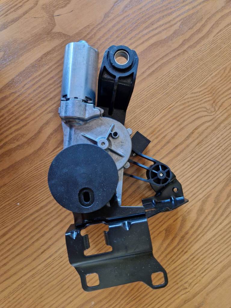 Genuine BMW Rear Wiper Motor (Brand new)