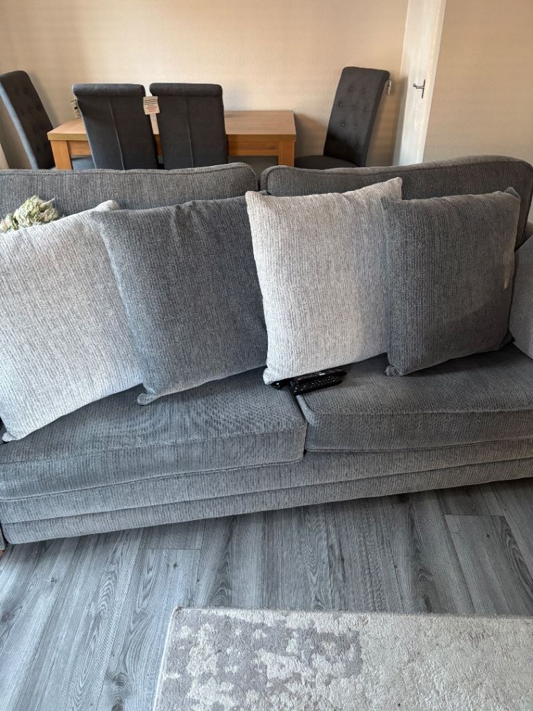 X4 large sofa cushions REDUCED 