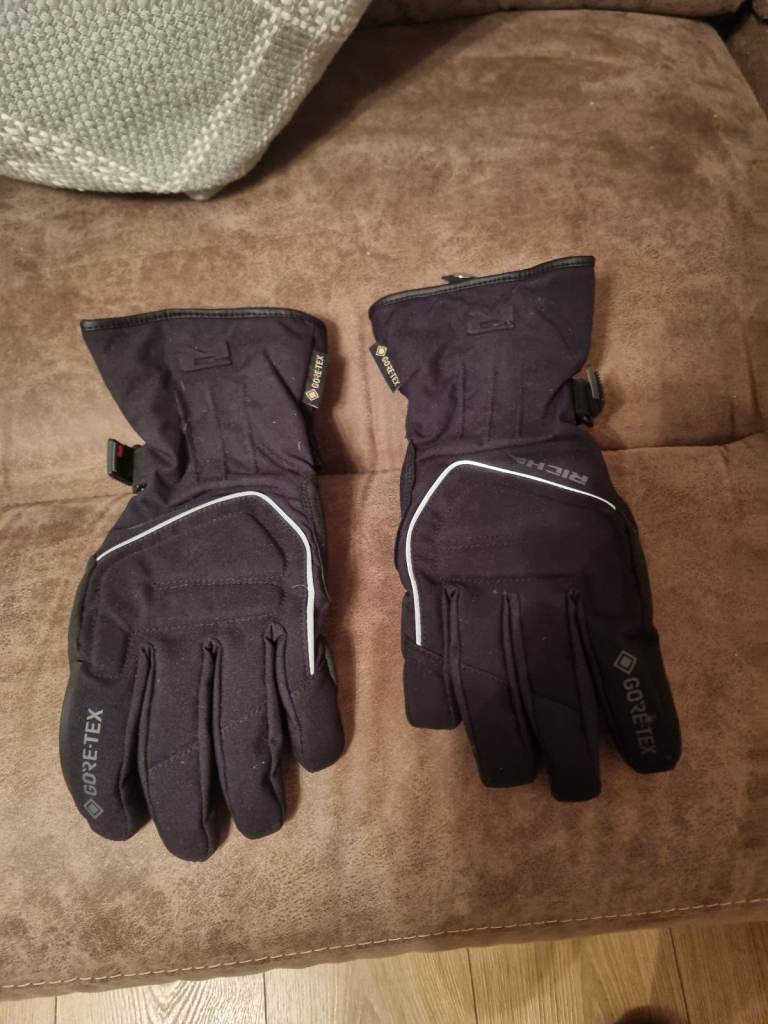 Richa goretex motorbike gloves.