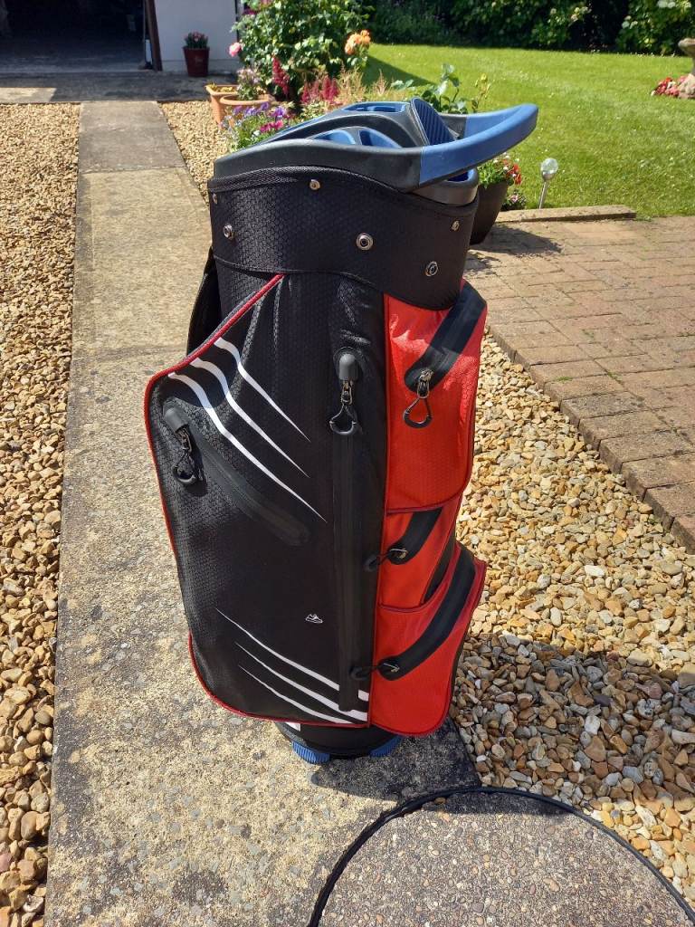 BeyBay golf bag £70.