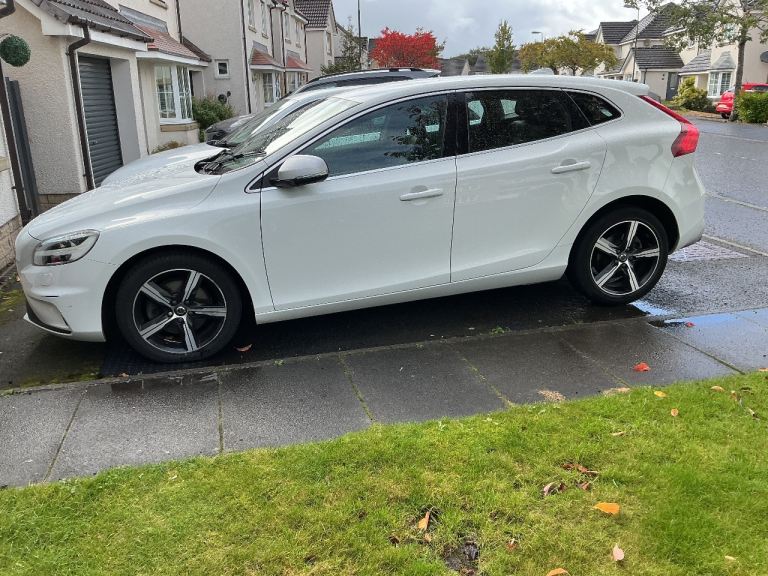 Volvo, V40, Hatchback, 2018, Manual, 1969 (cc), 5 doors