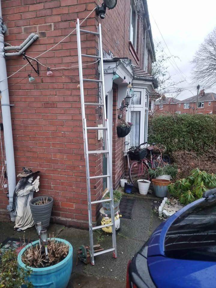 Loft ladder about 3m extension 1.8m folding