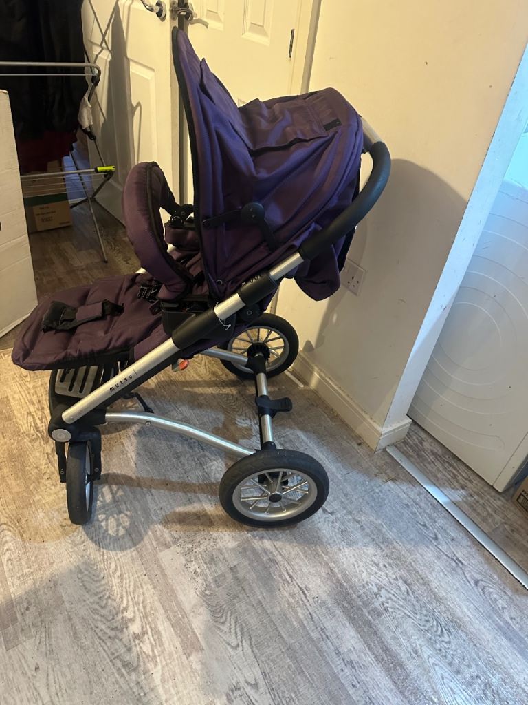 Mutsy Travel System / Pram Set – Full Set with Mutsy- Carrycot & Pushchair Seat – Purple – 