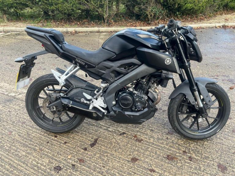 2016 66 YAMAHA MT125 ABS MT 125 BLACK NEW MOT HPI CLEAR NAKED LEARNER 125cc