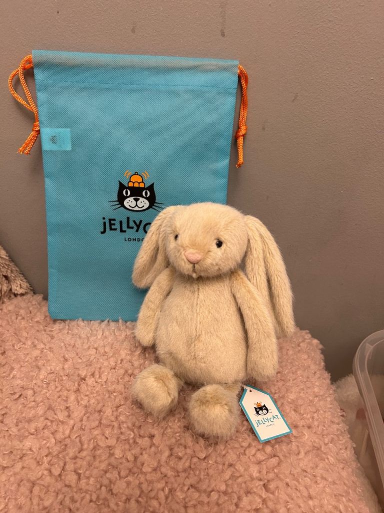 Jellycat small flufflet wheat bunny BRAND NEW with dust bag