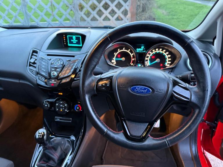 2015 Ford Fiesta 1.0 EcoBoost 140 Zetec S Red 3dr HATCHBACK PETROL Manual