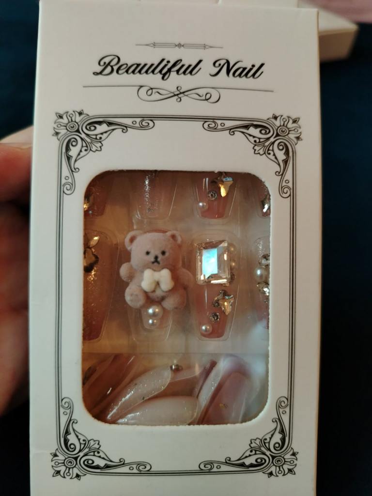 Stunning 3D Press-On Nail Art Kit | Perfect for Parties, Weddings & TikTok