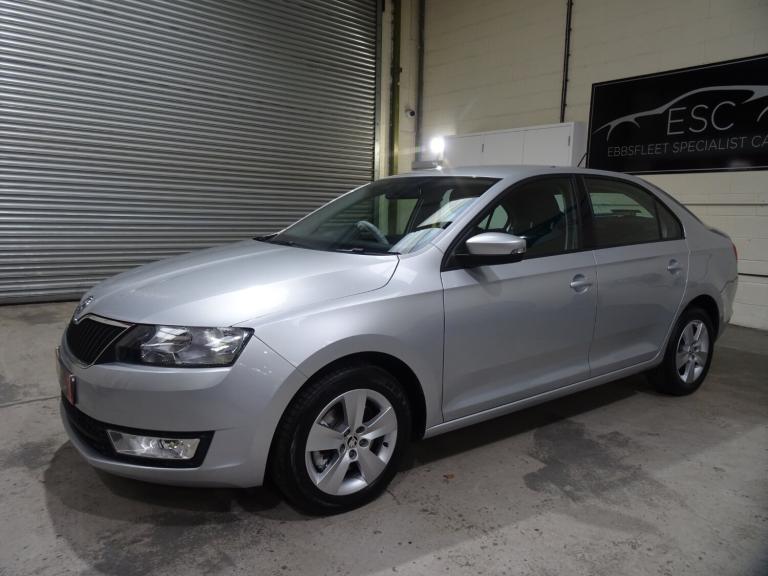 2015 Skoda Rapid 1.4 TSI 125 SE 5dr DSG Automatic **LOW MILEAGE*ONLY 22000 MILES FROM NEW** HATCH...