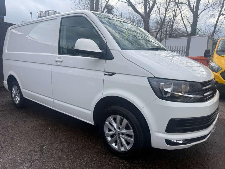 2018 Volkswagen Transporter 2.0 Transporter T30 Highline TDI BlueMotion Technology Semi-Auto Pane...