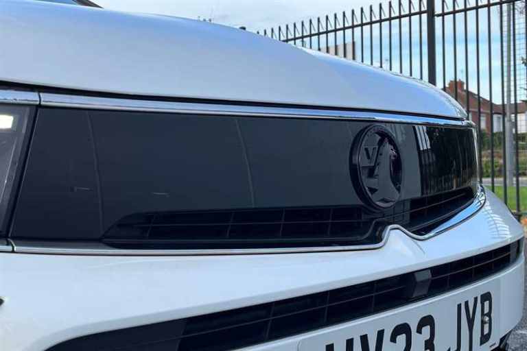 2023 Vauxhall Grandland 1.2 Turbo GS 5dr Auto HATCHBACK PETROL Automatic