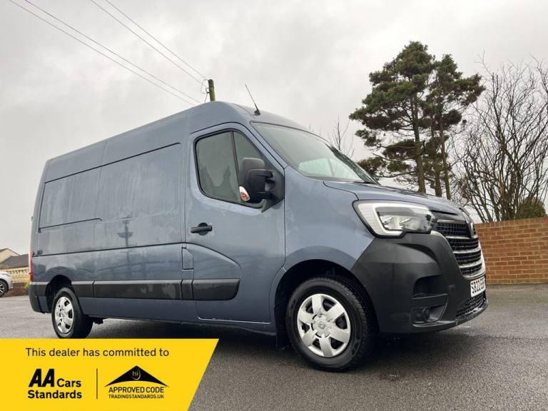 2022 Renault Master MM35dCi 135 Business+ Medium Roof Van PANEL VAN DIESEL Manual