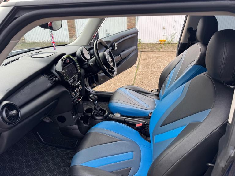 2025 MINI Cooper Cooper SD Auto Euro 6  HATCHBACK Diesel Automatic