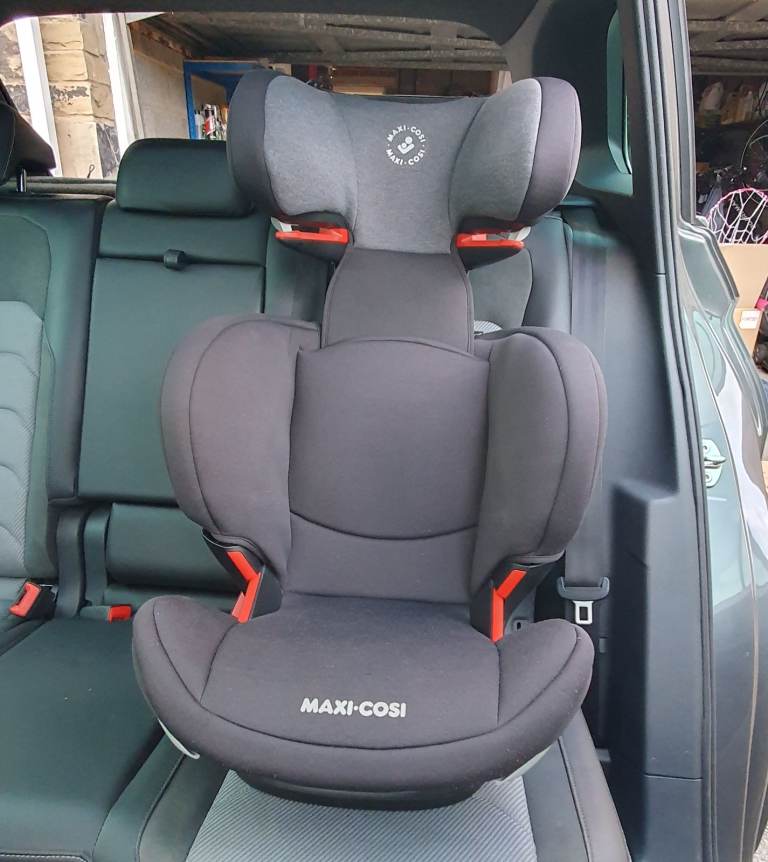 Maxi-Cosi RodiFix child car seat ( Black/Grey / Isofix )