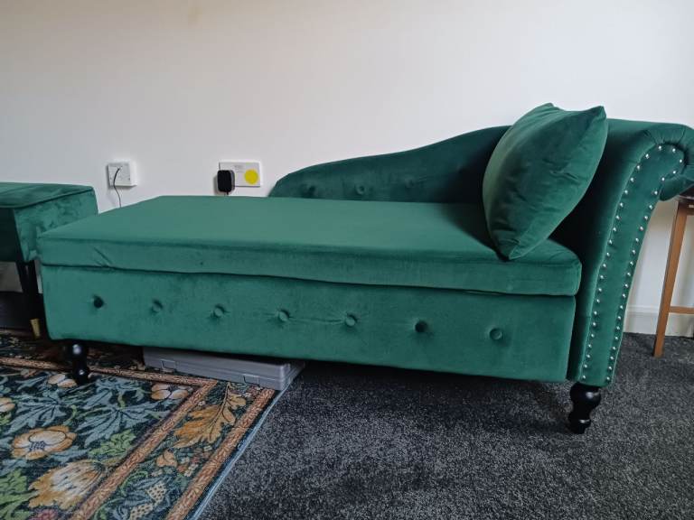 Green Velvet Chaise Lounge with Storage – Good Condition