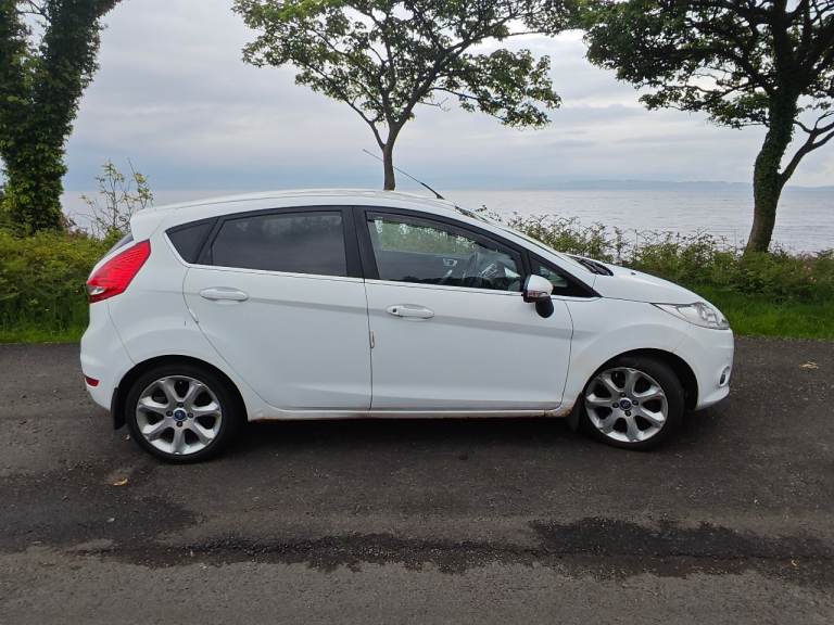 Ford, FIESTA, Hatchback, 2011, Manual, 1399 (cc), 5 doors